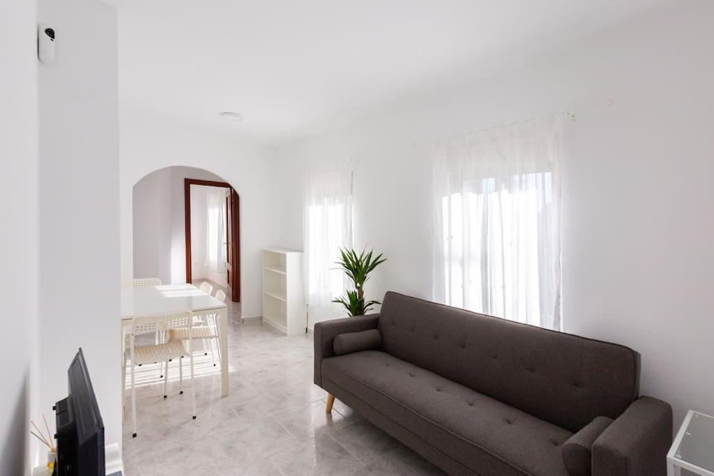 Apartment Tetuan Ground Floor With Wifi Madrid